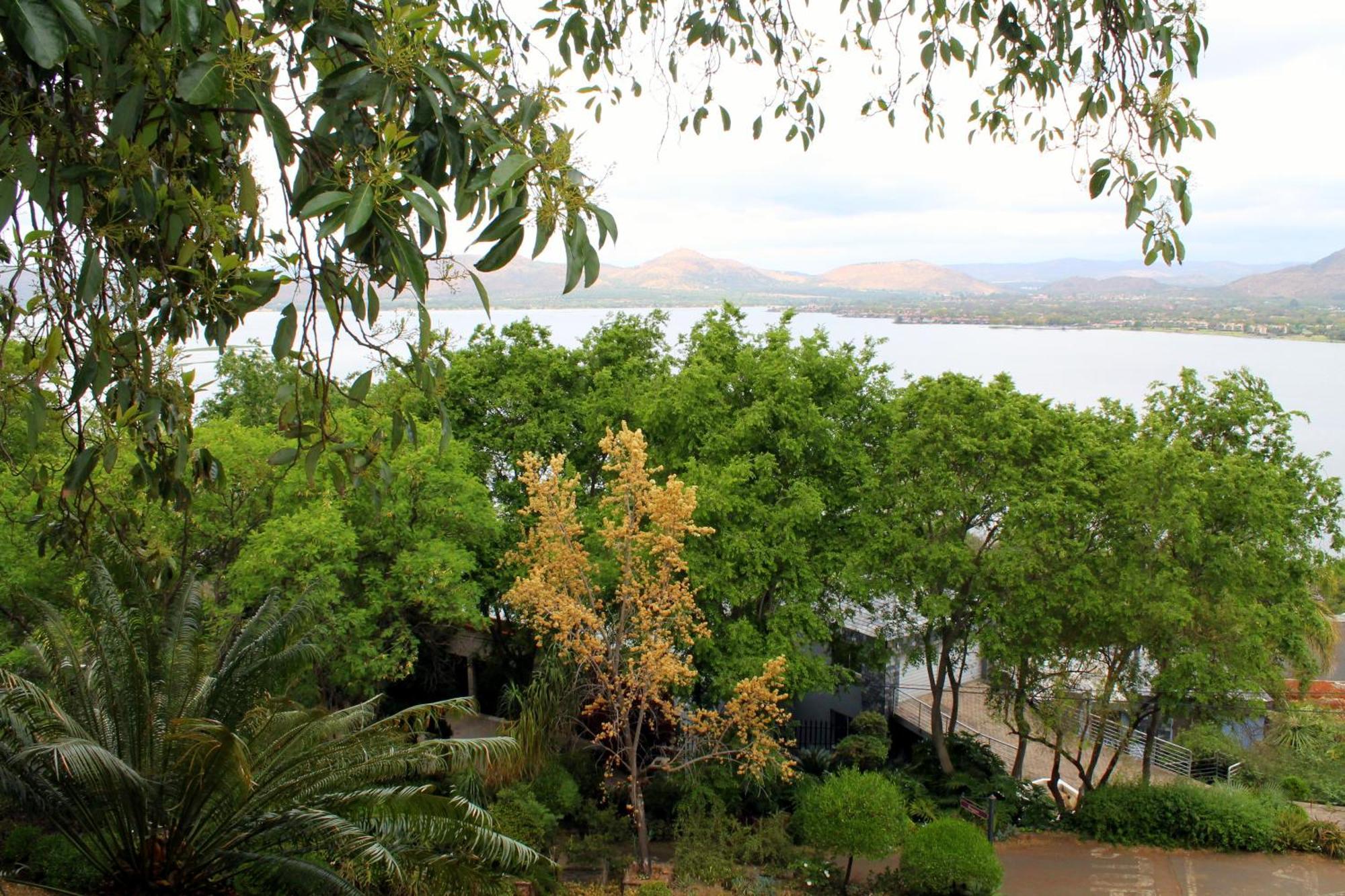 Hartbeespoortdam Lodge Exterior foto